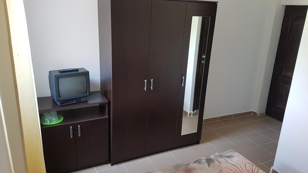 Soliday Vama Veche Luaran gambar